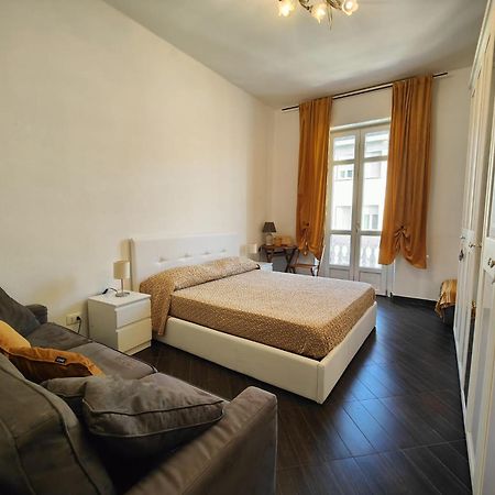 トリノTania House, Metro Italia 61アパートメント エクステリア 写真